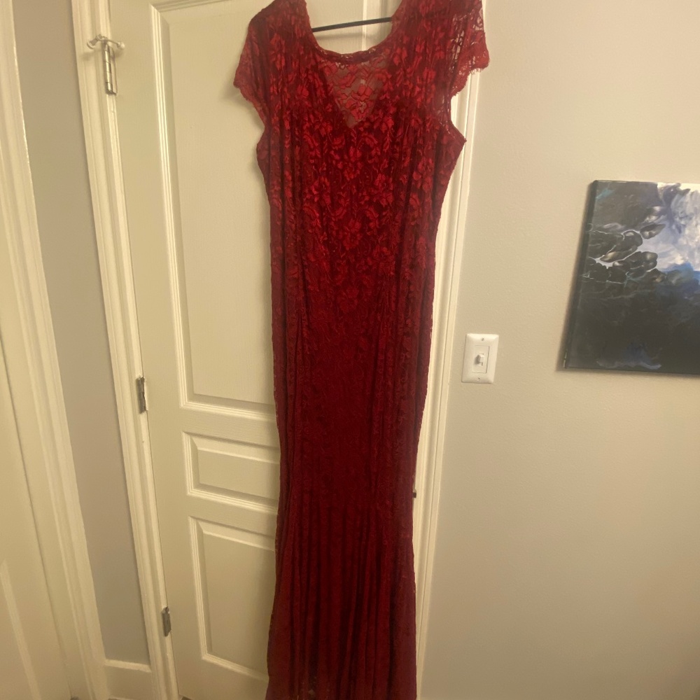 Lace dress